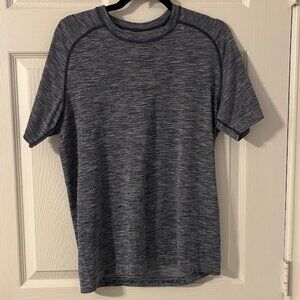 Lululemon Men's short sleeve shirt